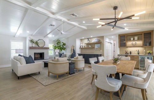 Shell Harbor Casa | Stunning Canal Front Home Exquisite Design!