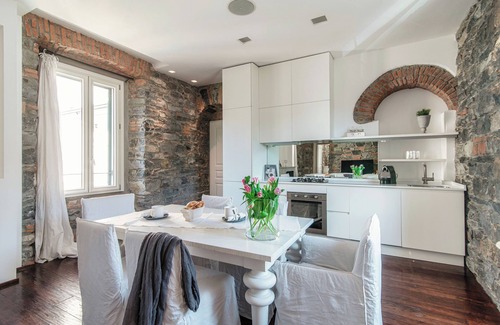 Como Apartamento | Stunning Central Como apt by JOIVY