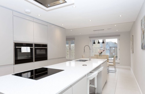 Windsor Casa | Stunning Central Windsor Town House
