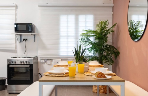 Old North Apartamento | Stunning Chic 2 BR Ibn Gvirol St