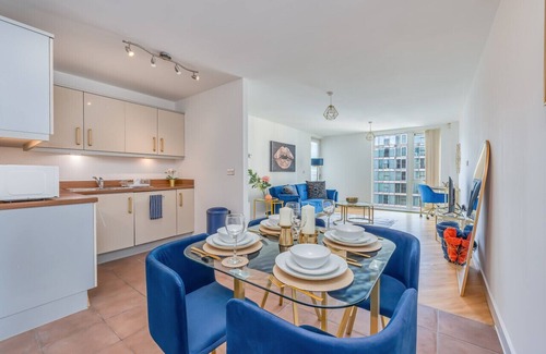 Central Milton Keynes Apartamento | Stunning City Centre Apartment Balcony Free Parking Fast Wifi