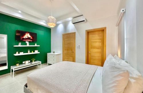 Yolanda Morales Casa | Stunning City Center Condo