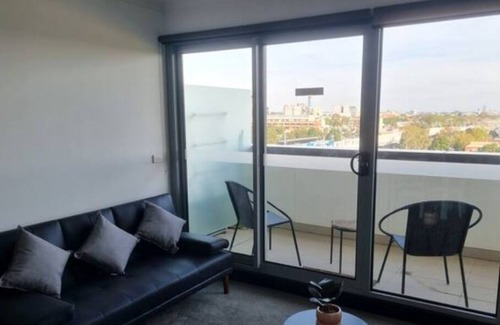 Preston Apartamento | Stunning City View Apartment with Great Amenities