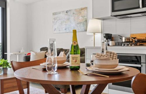 Connaught Apartamento | Stunning City Views Earthy Vibes WFH