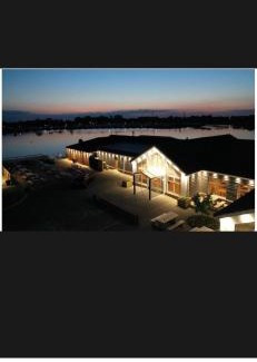 Crowle Complejo | Stunning Clearwater Lake View Caravan