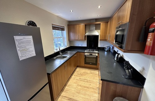 Filey Apartamento | Stunning Coastal Cottage - Sleeping 8 in 4 Bedrooms - Pool and Beach Access Included.