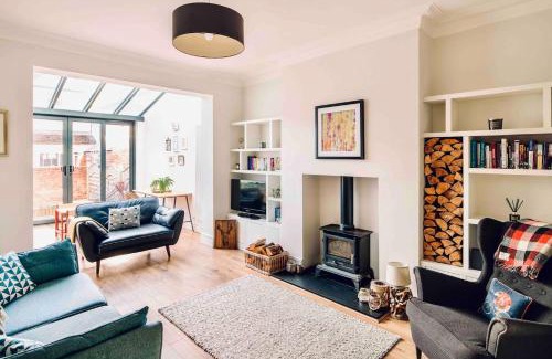 Whitley Bay Casa | Stunning Coastal Retreat Whitley Bay Sleeps 9