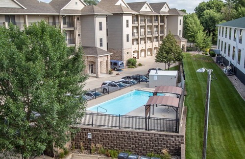 Milford Condominio | Stunning Condo - Overlooking Lake OkobojI
