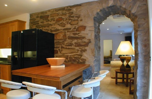 Colintraive Casa | Impresionante conversión de granero contemporáneo con capacidad para 14 en 7 habitaciones