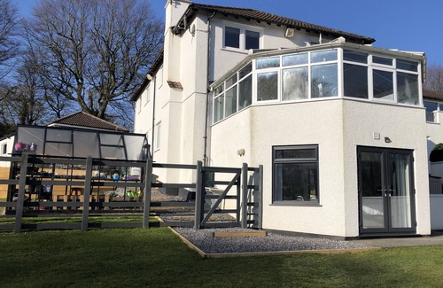 Clearbrook Apartamento | Stunning, Contemporary 1 Bedroom En-suite Annexe