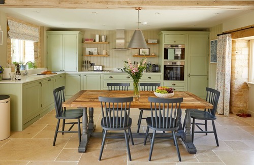 Ampney Crucis Casa | Stunning Cotswold Barns Sleeps 10 Near Bibury Ampneyfield Barns