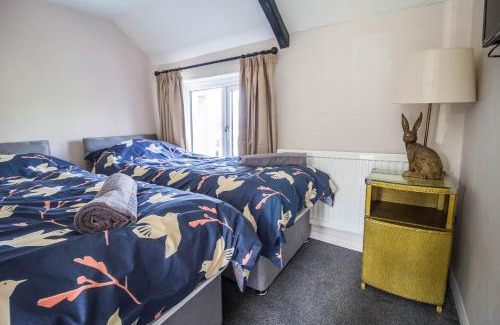 Ingham Casa | Stunning Cottage With A Private Hot Tub And Sauna In Norfolk Ref 99003Ac