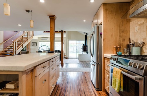 Western Casa | Stunning, Custom Craftsman w Lots of Light - Take it easy at this unique home!