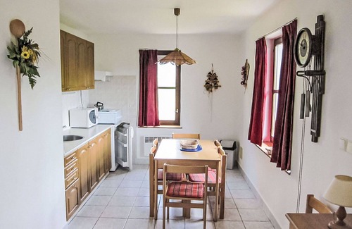 Starkov Casa | Casa de vacaciones privada con WIFI, piscina, TV, patio, mascotas permitida, vista panorámica