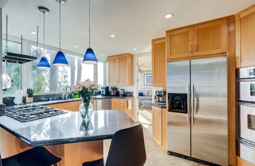 Del Mar Heights Casa | Stunning Del Mar Home w/ Deck - 1 Mile to Beach