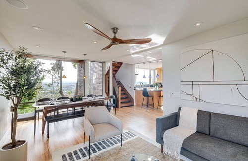 Del Mar Heights Casa | Stunning Del Mar Home w/ Deck - 1 Mile to Beach