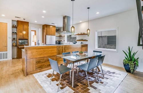 Travis Heights Casa | Stunning dog-friendly house w/private gas grill & deck -steps to South Congress