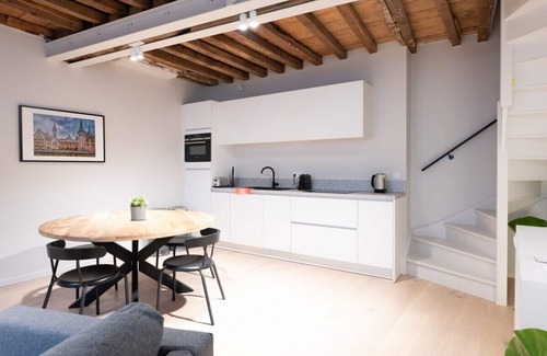 Kunstenkwartier Apartamento | Stunning Duplex Apartment in Ghent Center