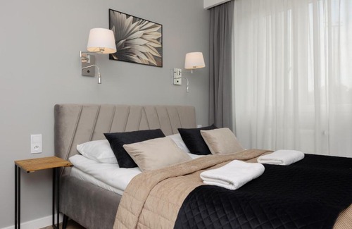 Ursynow Apartamento | Stunning Family Apartment Ursynów with Parking & Balcony by Noclegi Renters