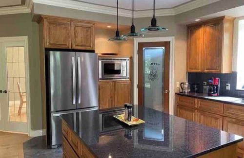 Hope Casa | Stunning family home near Kawkawa Lake