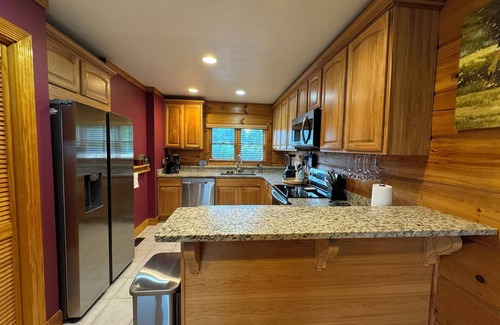Tazewell Condominio | Stunning Family Retreat overlooking Golf Course