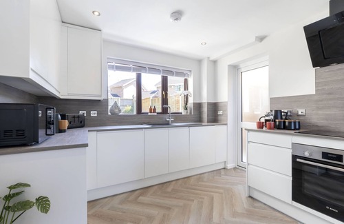 Cheltenham Casa | Stunning Five Bed Detached Home