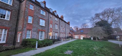 Reading Apartamento | Stunning flat next to town centre Long-stay discount