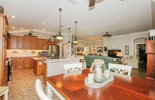 The Villages Casa | Stunning fully furnished 3 bedroom 2 bathroom home -practically brand new!