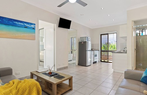 Clifton Beach Apartamento | Impresionante, totalmente independiente, apartamento de 2 dormitorios, a solo 200 metros de la playa.