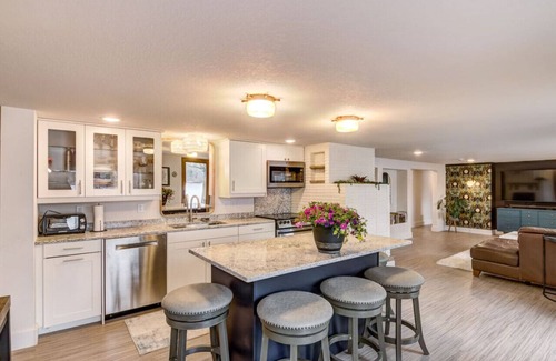 Lake Wissota Casa | Stunning Getaway on Lake Wissota, Lake Access!