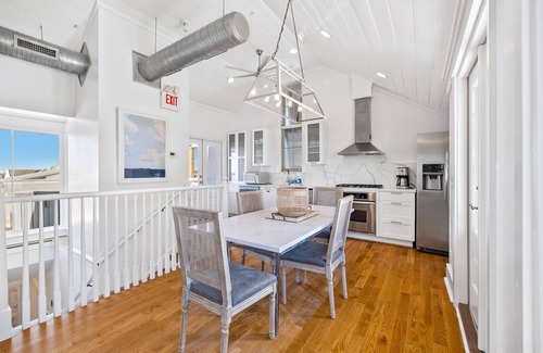 Rosemary Beach Condominio | Stunning Gulf Views, Condo on Western Green, across from Pearl Hotel