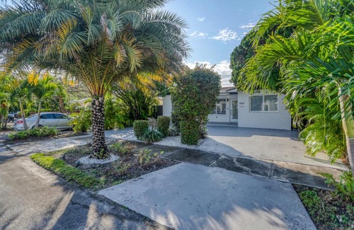 Ludlam Casa | Stunning Historic Getaway 4-4 Mi Casa es tu Casa