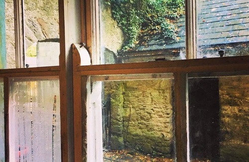 Coolbawn Casa | Stunning historic manor house with WiFi near charming Nenagh