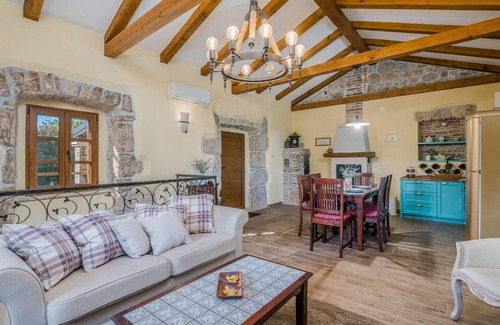 Sveti Vid Dobrinjski Casa | Impresionante casa en Svet Vid.
