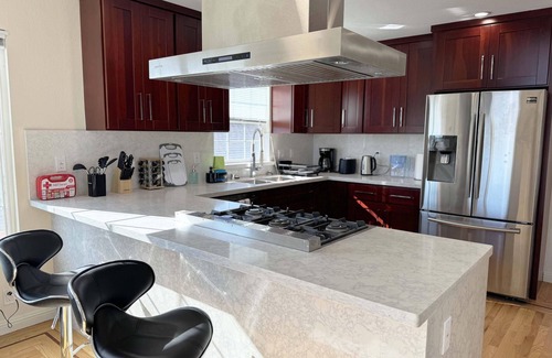 Downtown Casa | Stunning House in South SF