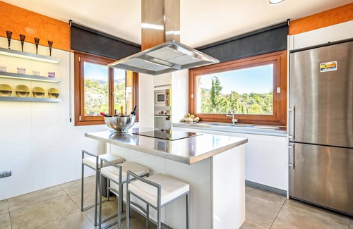 Mancor de la Vall Casa | Stunning hombre en Mancor del Valle