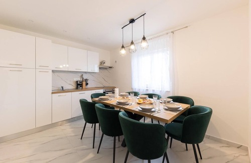 Central Dalmatia Casa | Impresionante casa en Blato na Cetini