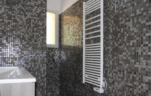 Ampus Casa | Stunning Home In Ampus