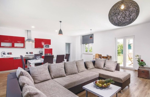 Bale Casa | Impresionante casa en Bale