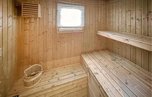 Oystre Slidre Casa | Stunning Home In Beitostølen With Sauna