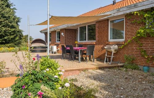 Bjert Casa | Stunning Home In Bjert With Wifi