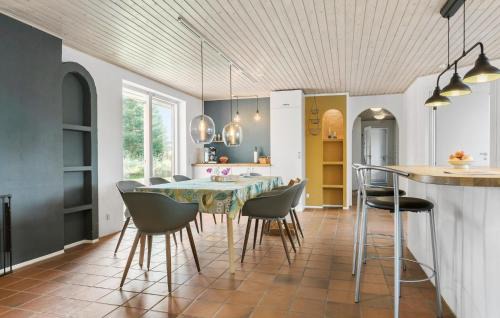 Bjert Casa | Stunning Home In Bjert With Wifi