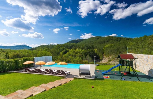 Buzet Casa | Impresionante casa en Buzet
