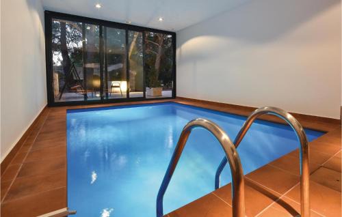 Duce Casa | Stunning Home In Duce