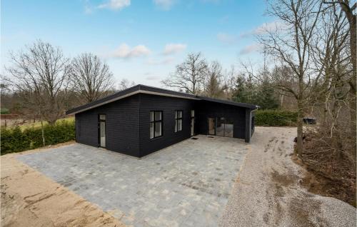 Farvang Casa | Stunning Home In Fårvang With Wifi