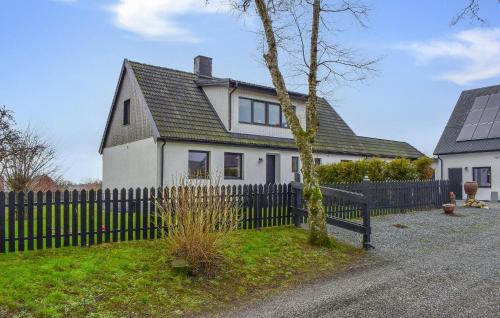 Simrishamn Casa | Stunning Home In Hammenhög With Sauna