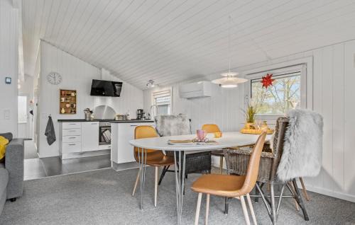 Bork Havn Casa | Stunning Home In Hemmet With Sauna