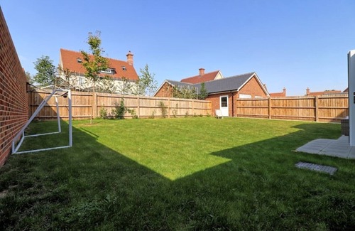 Colchester Casa | Stunning Home in Historic Village, Coggeshall. Between Braintree and Colchester