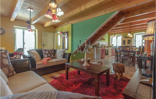 Hrboki Casa | Stunning Home In Hrboki