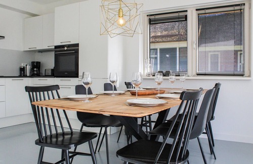 Idskenhuizen Casa | Stunning home in Idskenhuizen - with WiFi